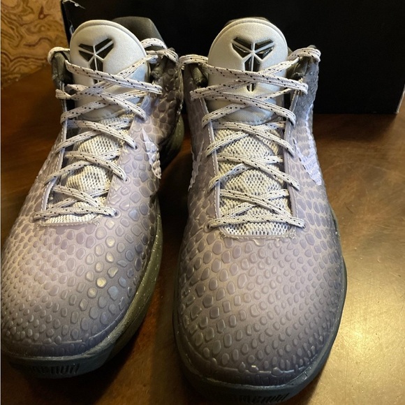 Kobe 6 Eybl “12” - Picture 2 of 8